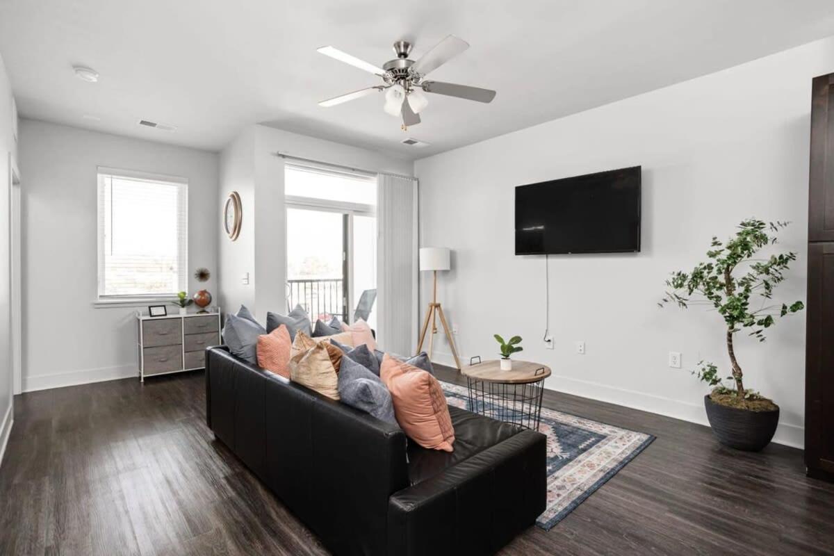 Cozysuites Spacious 2Br Next To Whole Foods インディアナポリス エクステリア 写真